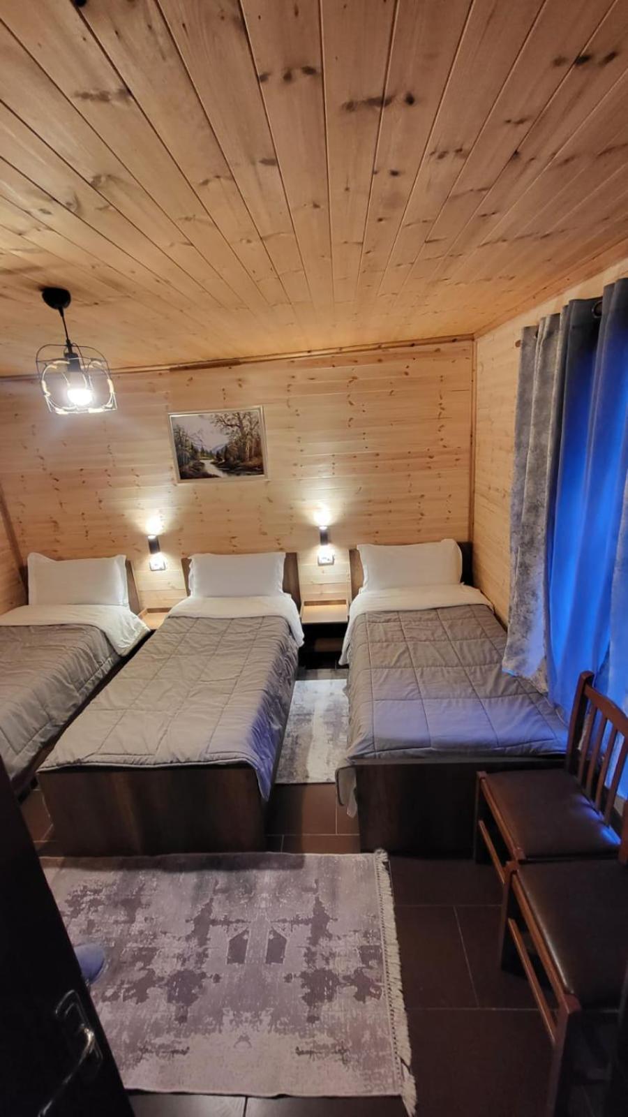 Bujtina Pllumi Theth Bed and Breakfast Eksteriør billede