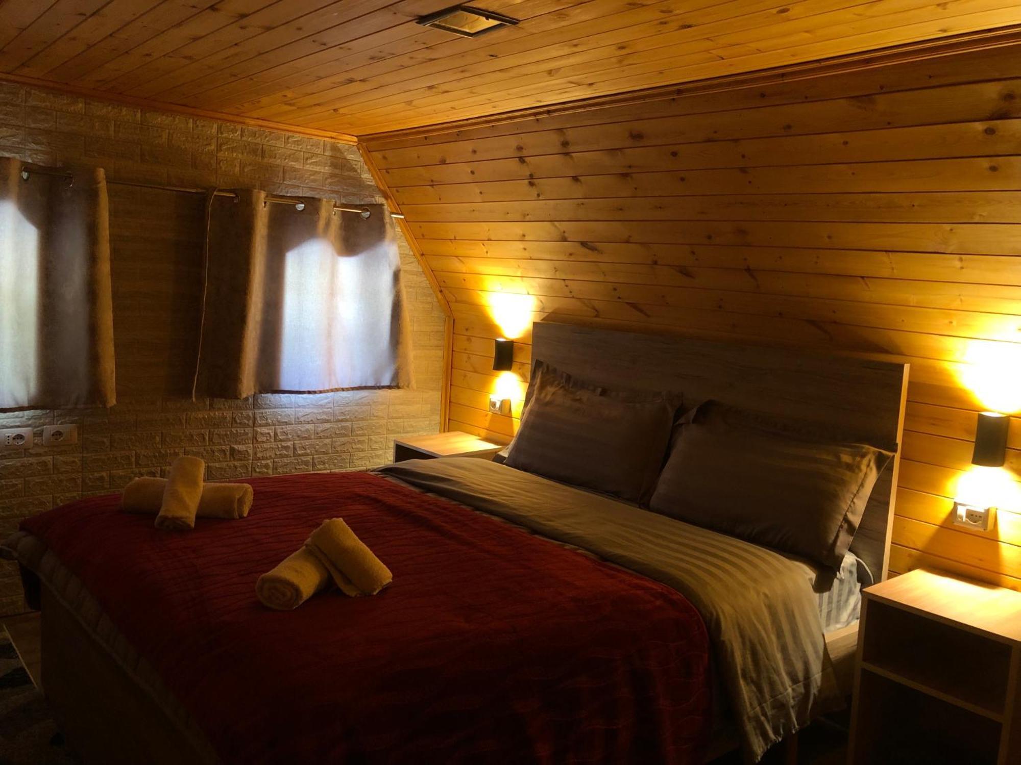 Bujtina Pllumi Theth Bed and Breakfast Eksteriør billede